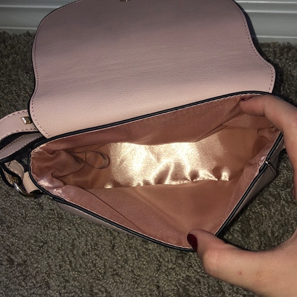victoria secret crossbody bag!! - Picture 3 of 4